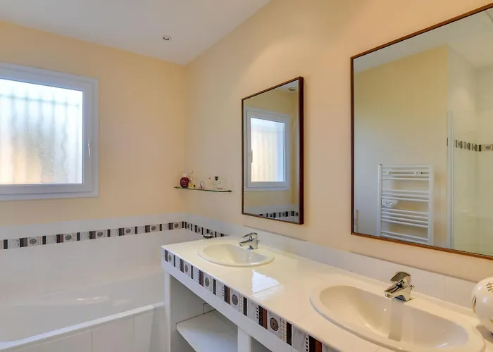 Cap Maxime By Interhome Sainte-Maxime