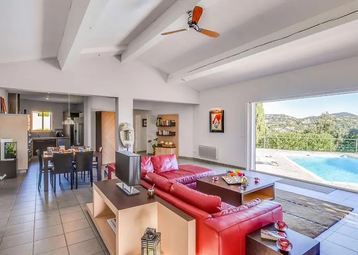 Cap Maxime By Interhome Sainte-Maxime