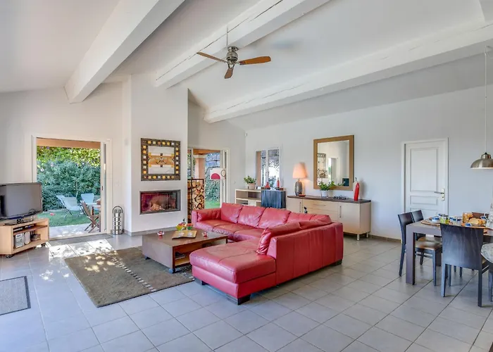 Cap Maxime By Interhome * Sainte-Maxime